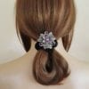 chouchou-velours-noir-nina-2360-2.jpg